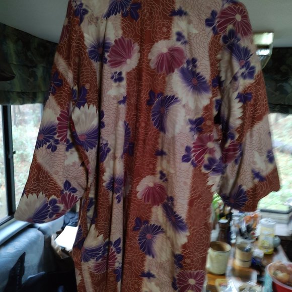 Women's Cotton Kimono, Chrysanthemum - Picture 2 of 2
